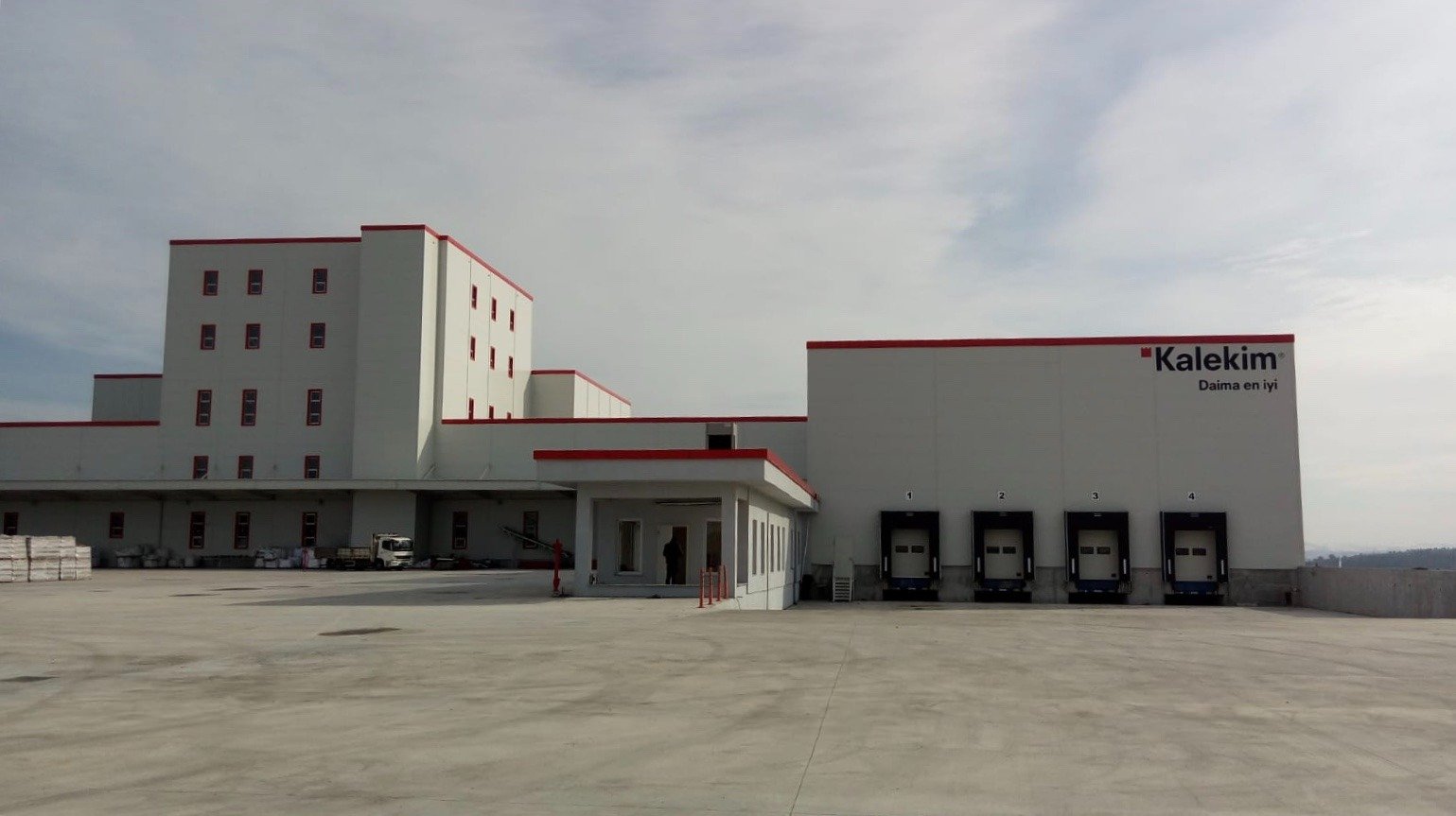 bayburtlu inşaat kalekim fabrikası gündüz